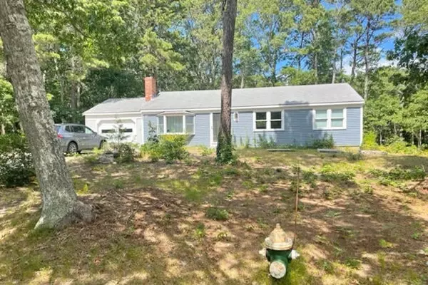 Brewster, MA 02631,12 Briarcliff Ln