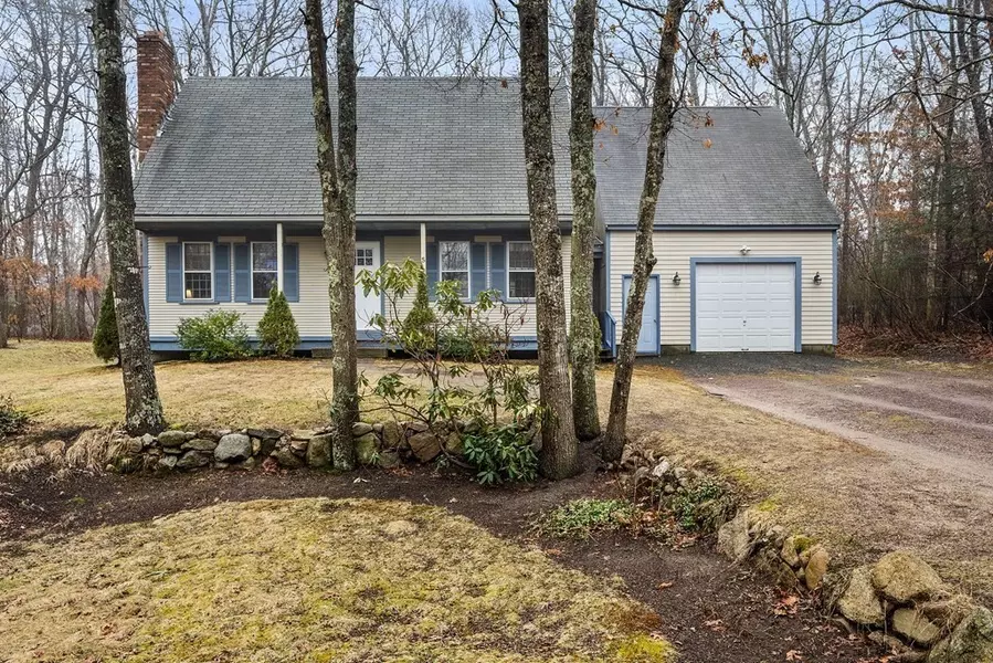 5 Evelyn Road, Plymouth, MA 02360