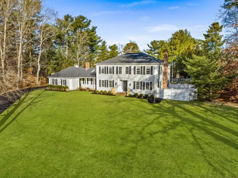 5 Fulling Mill Ln, Hingham, MA 02043