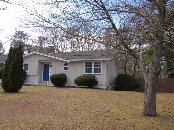 33 Thayer St, Dennis, MA 02660