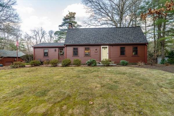 27 White Road, Wayland, MA 01778