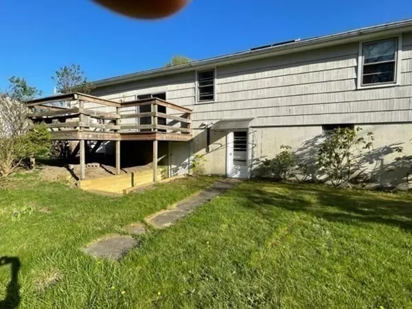 Grafton, MA 01536,20 Williams Rd