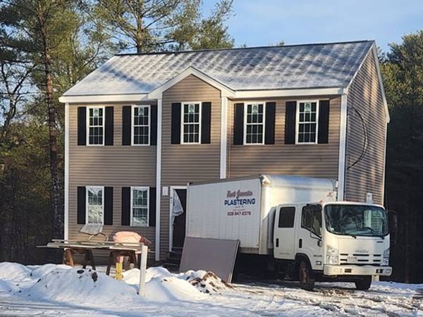 41 Moulton Street, Middleboro, MA 02346