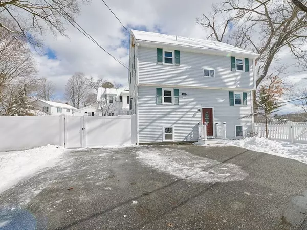 31 Lake St, Wilmington, MA 01887