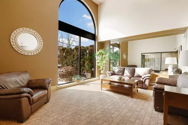 Lynn, MA 01904,198 Locust St #101