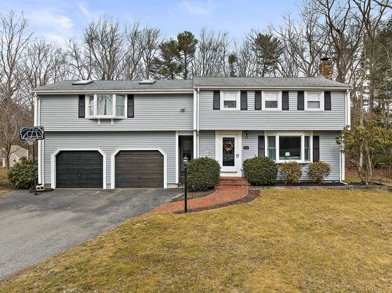 496 Old Town Way, Hanover, MA 02339