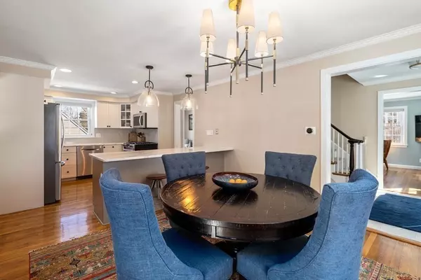 Newton, MA 02461,6 Chatham Rd