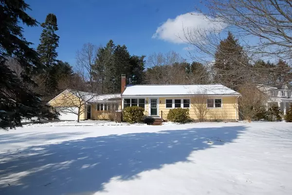 476 Old Marlboro Rd, Concord, MA 01742