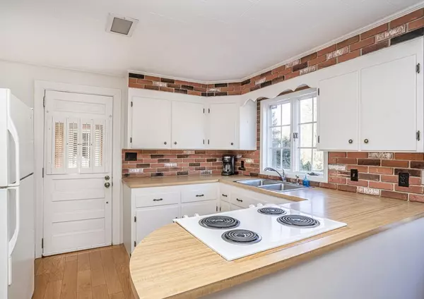 Raynham, MA 02767,500 S Main St