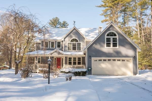 276 Massapoag Rd, Tyngsborough, MA 01879