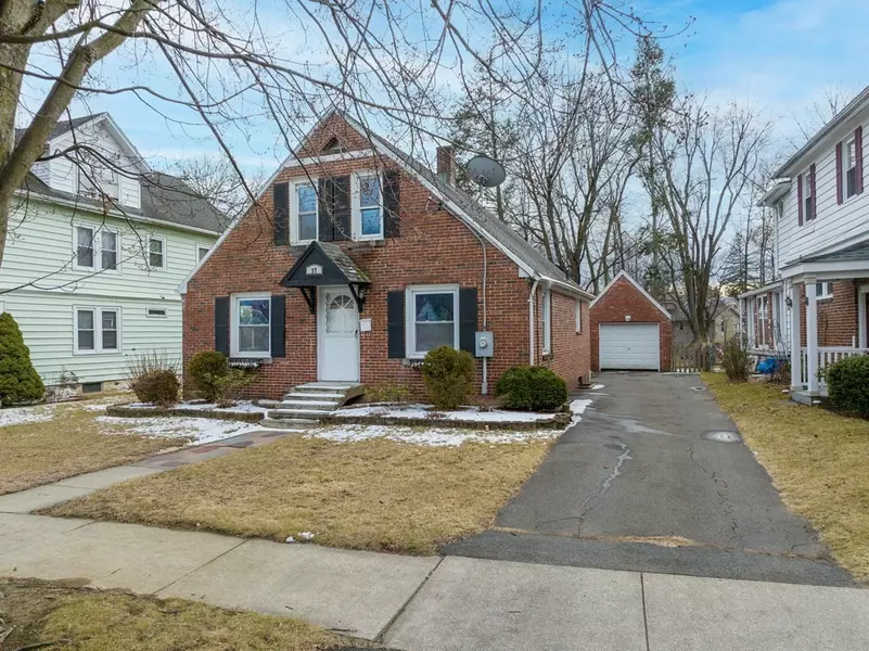 37 Morton St, West Springfield, MA 01089