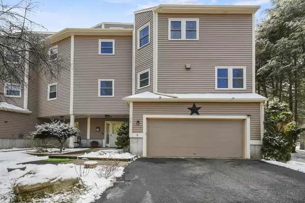 Grafton, MA 01519,168 Upton Street #8