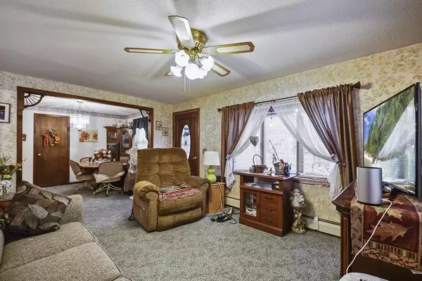 Brimfield, MA 01010,279 Little Alum Road