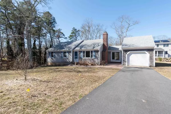 Brewster, MA 02631,48 Tracy Ln