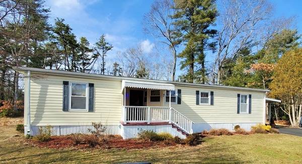 7 Lincoln Circle, Carver, MA 02330