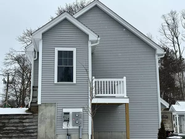 Nashua, NH 03064,8 Sutton Way #12