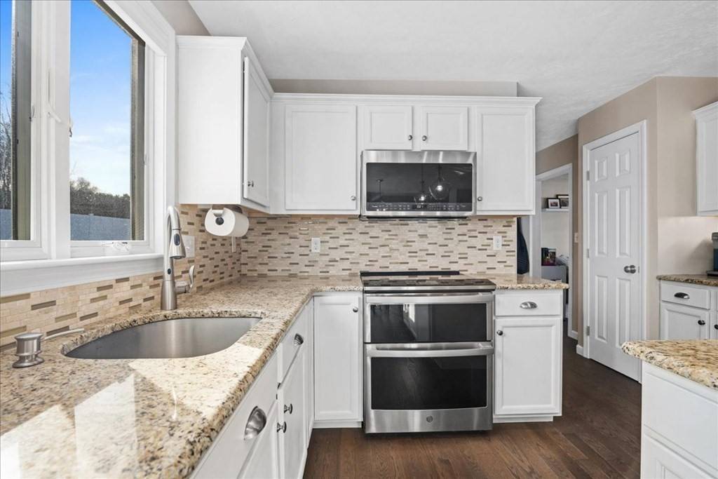 Auburn, MA 01501,15 Bridle Path