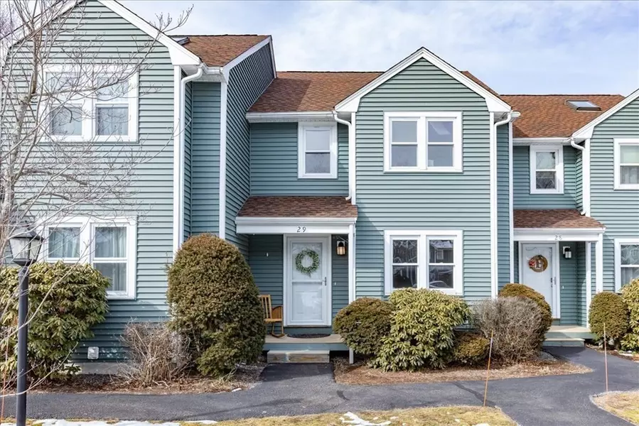 551 Hildreth St #29, Dracut, MA 01826