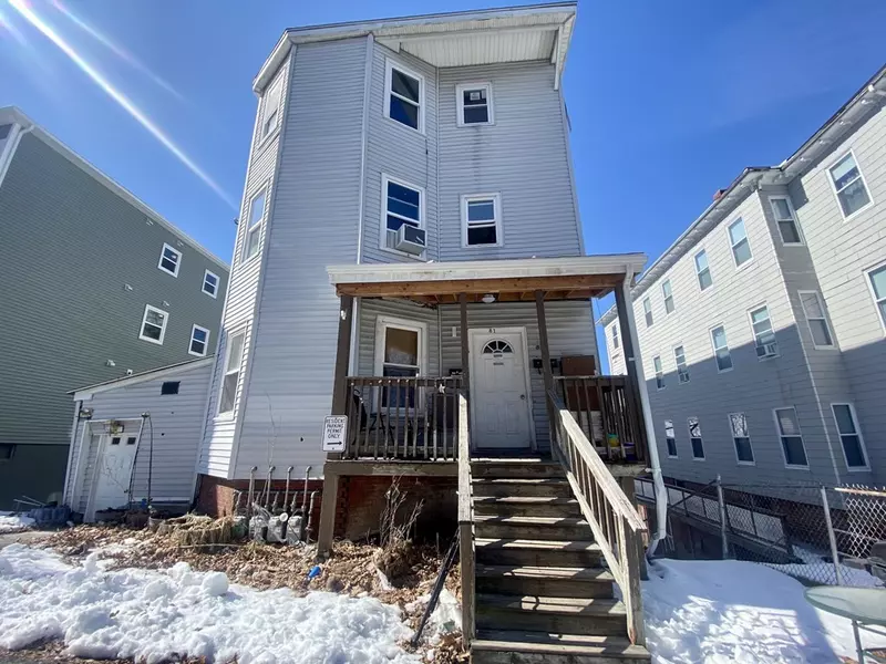 81 Merrifield St, Worcester, MA 01605