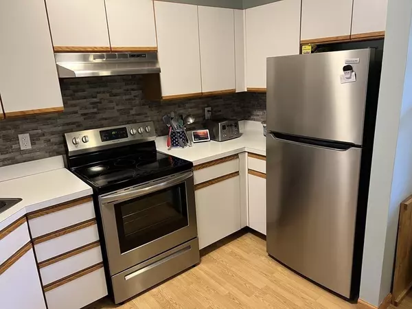 Agawam, MA 01001,37 Dogwood Ln #37