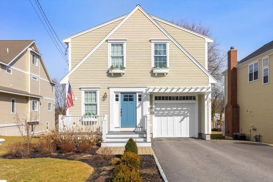 43 Kimball Beach Rd, Hingham, MA 02043