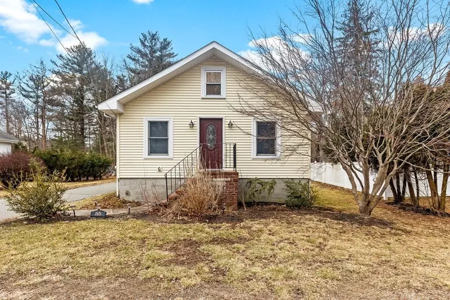 55 High St, Abington, MA 02351