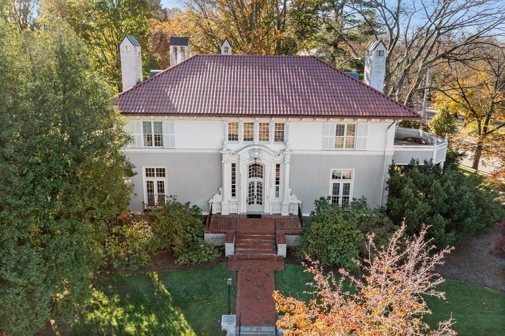 386 Commonwealth Ave, Newton, MA 02467