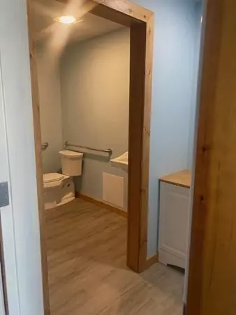 Sandwich, MA 02563,6 Merchants Rd #B3