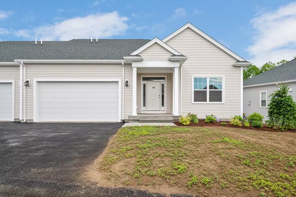 Northbridge, MA 01588,42 Crestwood Circle #23