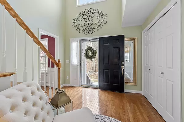 Grafton, MA 01560,64 Ferry St