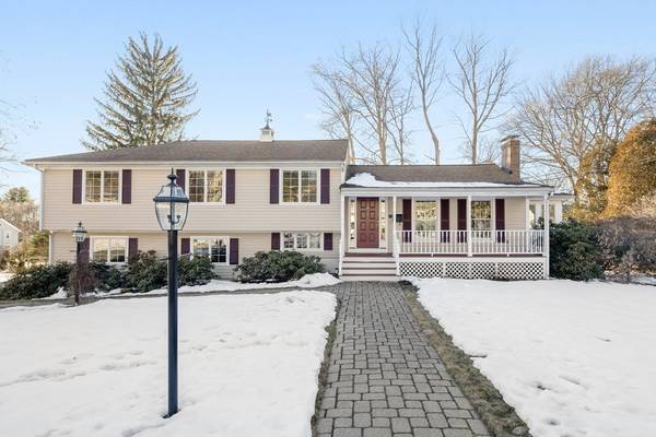 10 Ballard Ter, Lexington, MA 02420