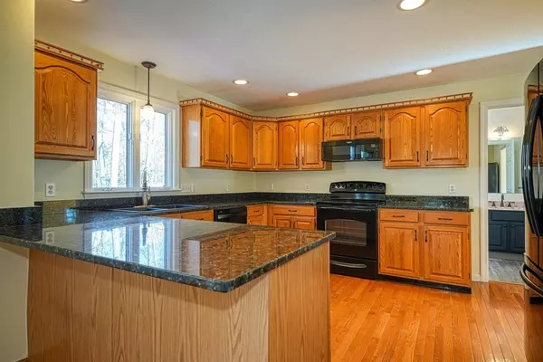 Grafton, MA 01519,1 Patricia Dr