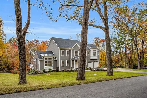 Southborough, MA 01772,3 Burnett Rd