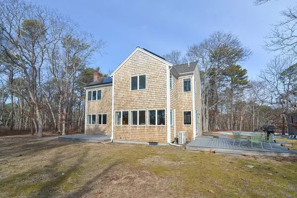 155 Gross Hill Rd, Wellfleet, MA 02667