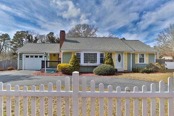 237 Long Pond Dr, Yarmouth, MA 02664