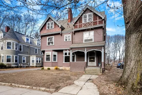 Brookline, MA 02446,212 Aspinwall Ave