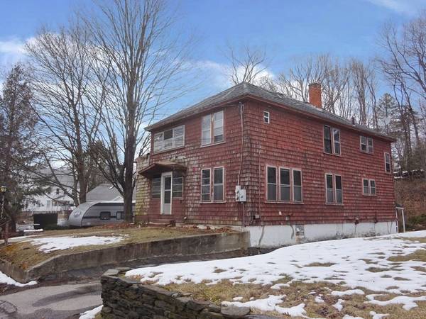 Athol, MA 01331,26 Lee St