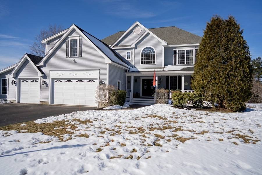 10 Julia Ln, Pepperell, MA 01463