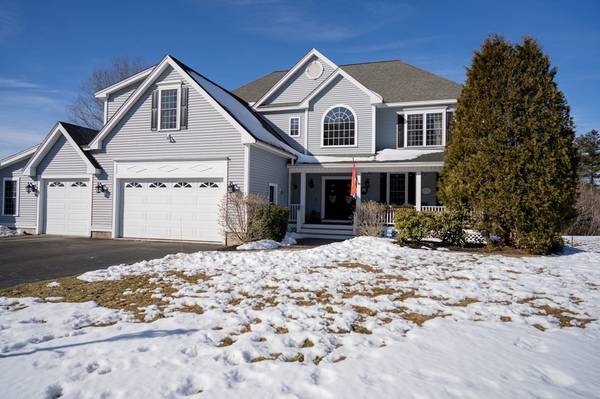 10 Julia Ln,  Pepperell,  MA 01463