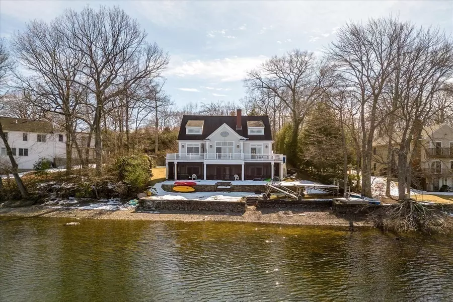 25 Marsh Rd, Sutton, MA 01590