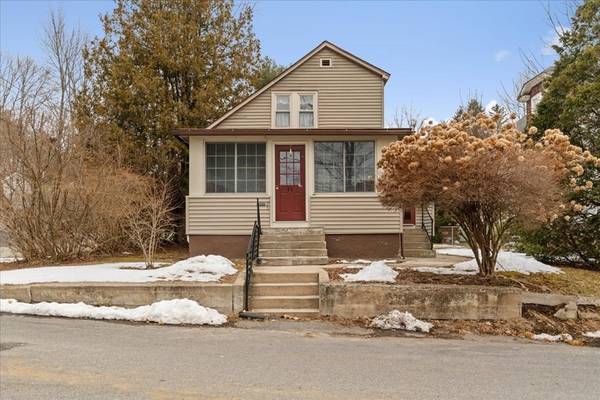 97 D St, Athol, MA 01331