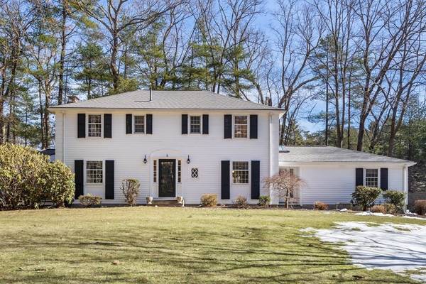 44 Rolling Ln, Wayland, MA 01778