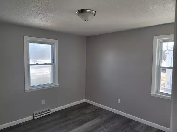 Fall River, MA 02720,1114 Elsbree Street