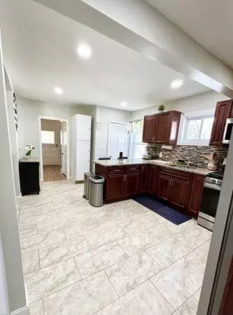 Haverhill, MA 01832,75 N Broadway