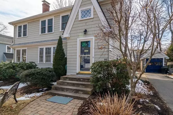 Wellesley, MA 02481,10 Laurel Terrace