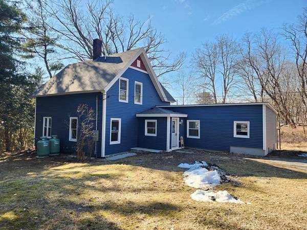 598 Hapgood St, Athol, MA 01331