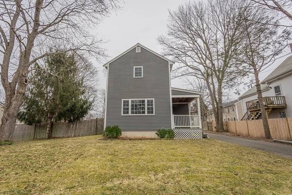 57 School St, Middleboro, MA 02346