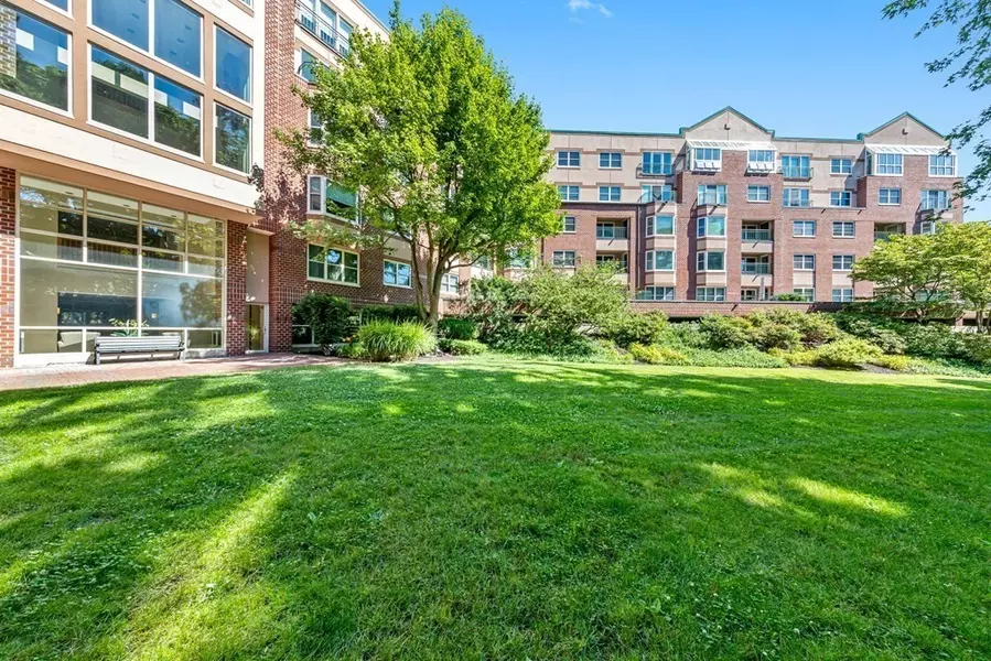 1 Watermill Place #309, Arlington, MA 02476