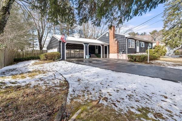 Rockland, MA 02370,25 Digrande Dr