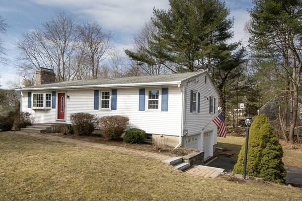 7 Clifton Dr, Kingston, MA 02364